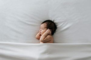 Sesión newborn lifestyle en Sevilla