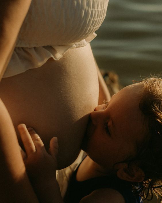 belly kiss-1-2